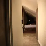 Отель Greco Boutique Шкодер